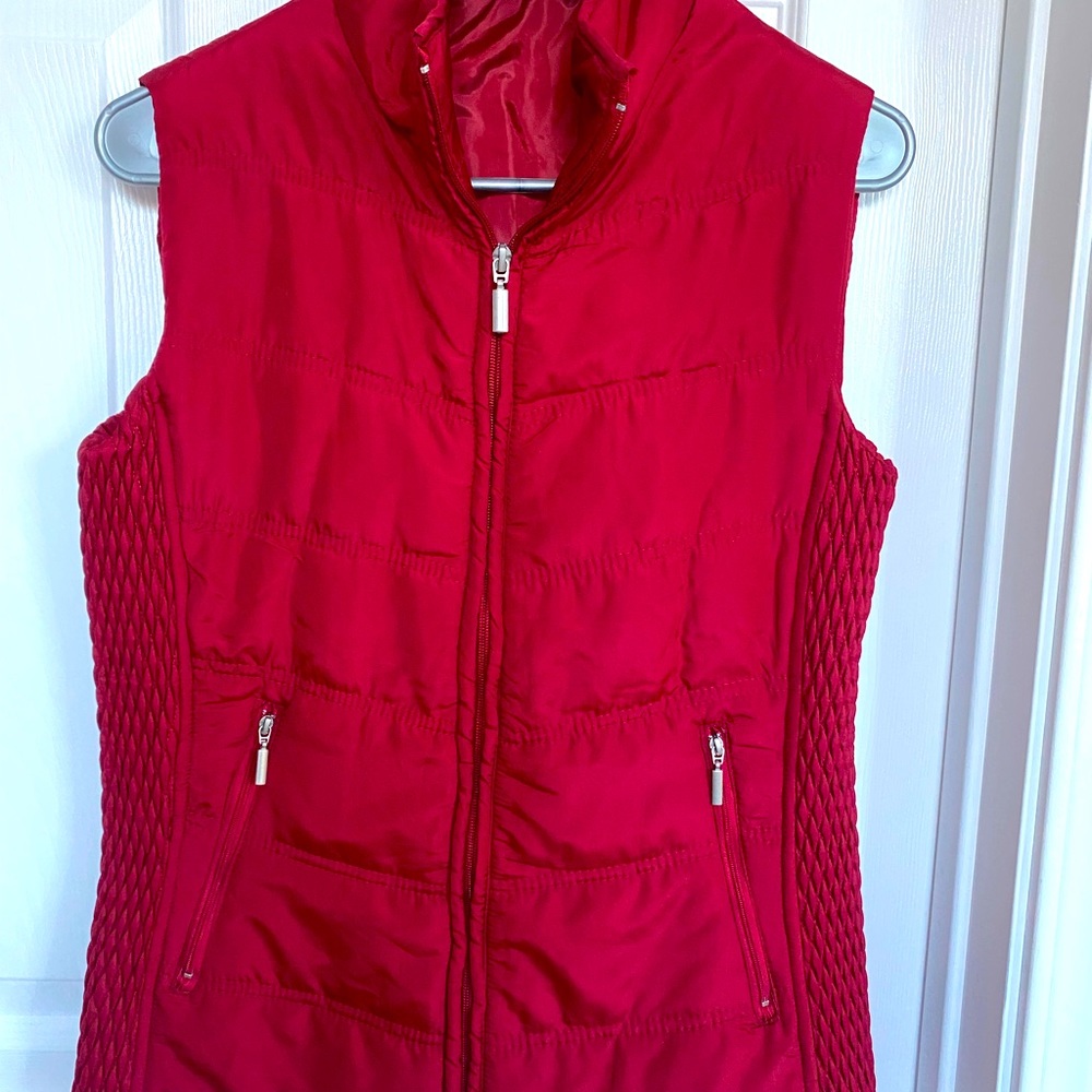 Quilted red vest,